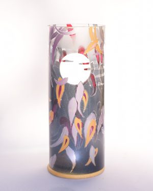 Face view of powder glazed accent lamp in full sun.